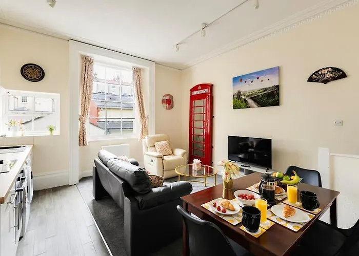 Clifton Nr Centre, Parking X 1, Garden Picnic Area